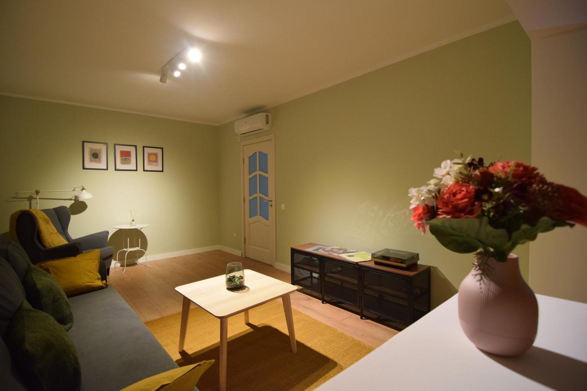 בוקרשט Stylish Apartment With Video Projector מראה חיצוני תמונה